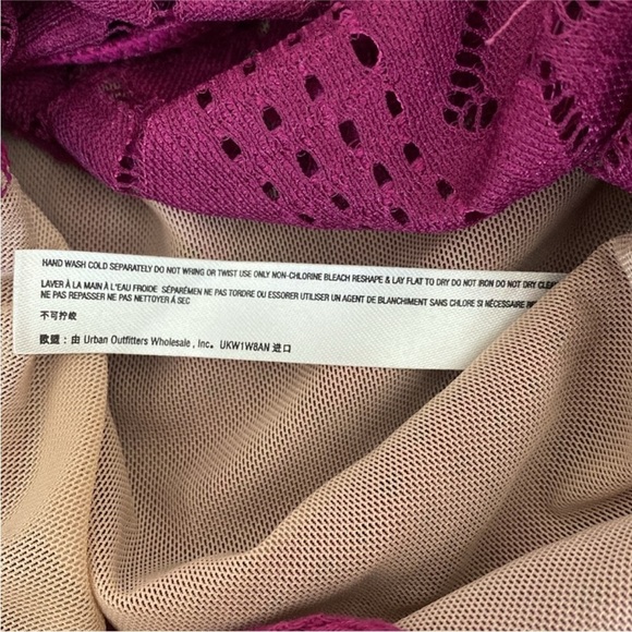New Intimately Free People Thank You Never Lace Thong Bodysuit Magenta Size XS - Picture 15 of 16
